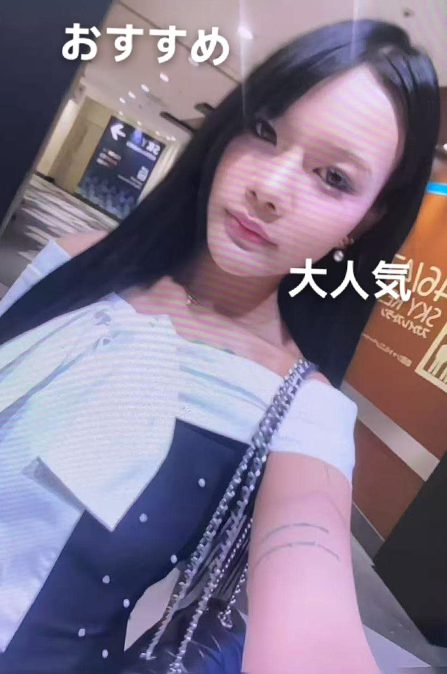 4648女孩.png